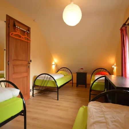 Waimes Forest-edge Escape Sourbrodt