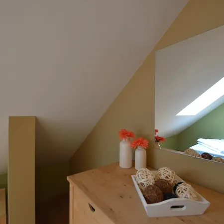 Waimes Forest-edge Escape Tatil Evi *